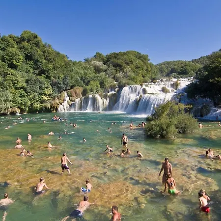 Holiday In With Terrace, Air Conditioning, Wifi, Washing Machine 4819-3 Apartament Pakoštane